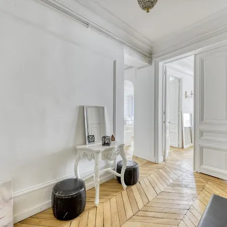 Grand Champs Elysees De Gamme 8pers Metro Wifi *